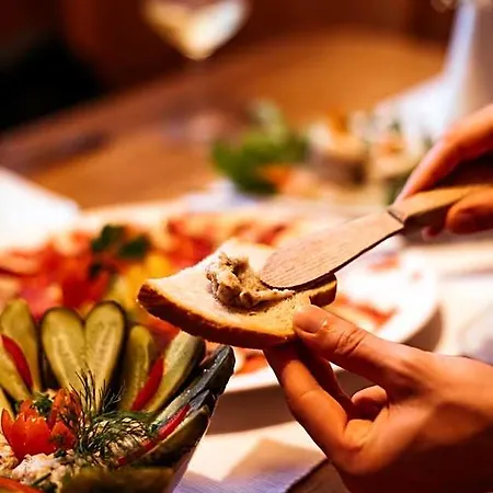 Za Wsia Hotel 3*